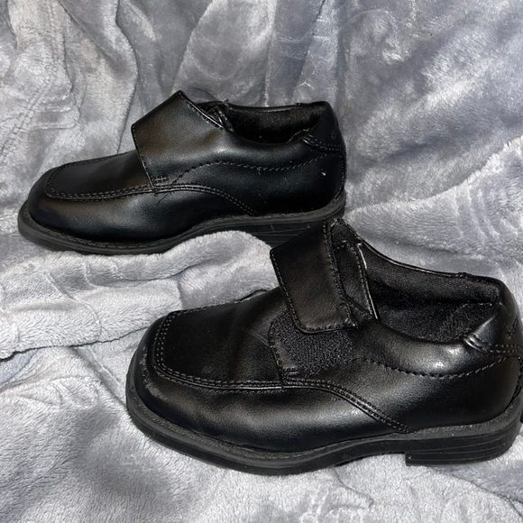 Smart Fit Boys Black Dress Shoes 